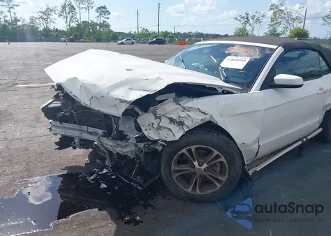 2013 Ford Mustang V6 Premium from USA, damaged, VIN 1ZVBP8EM9D5281252